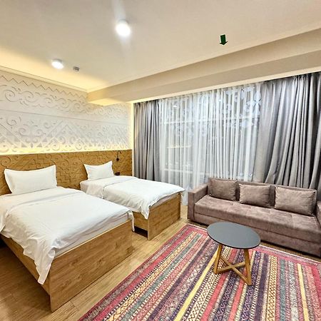 Dami Almaty Hotel Exterior photo