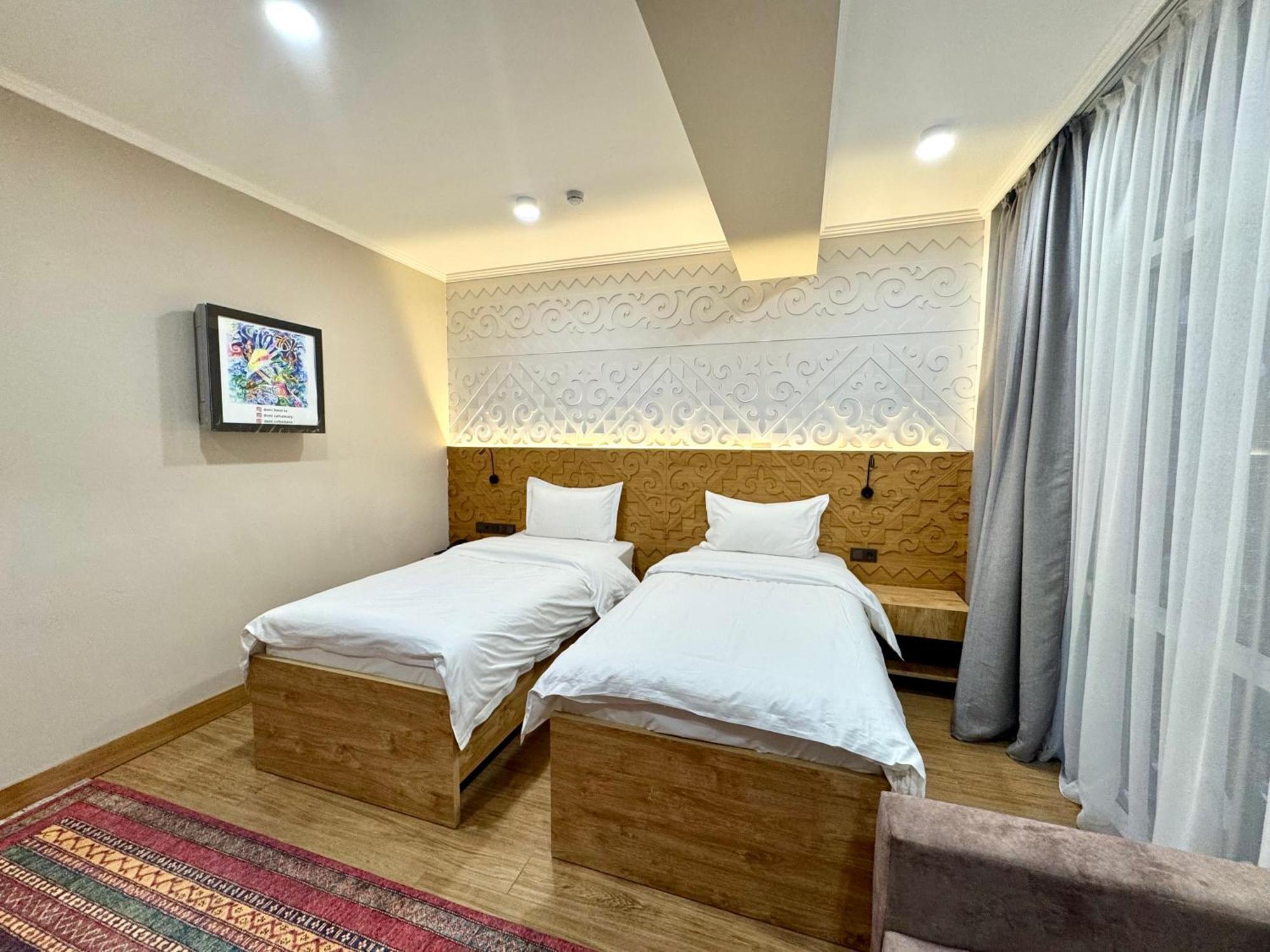 Dami Almaty Hotel Exterior photo